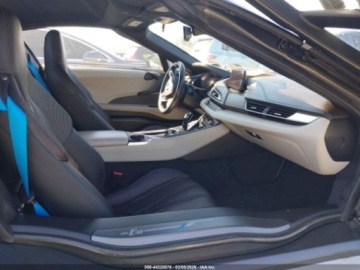 BMW i8 2019 BMW i8 2019 1.5 Hybryda 228KM, zdjęcie 9