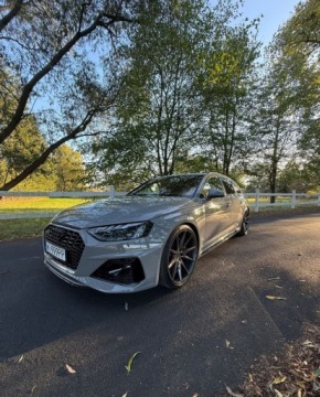 Audi A4 B9 RS4 Avant Facelifting 2.9 TFSI 450KM 2023 Audi RS4 Avant Audi RS4 Avant Avant quattro tiptronic 2.9 Benzyna 450KM, zdjęcie 27