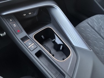 Cupra Terramar SUV 1.5 eTSI 150KM 2025 Cupra Terramar 1.5 eTSI 150 KM 7-biegowa automatyc, zdjęcie 25