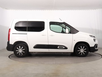 Citroen Berlingo III Osobowy M 1.5 BlueHDi 102KM 2019 Citroen Berlingo 1.5 BlueHDi, Salon Polska, zdjęcie 5