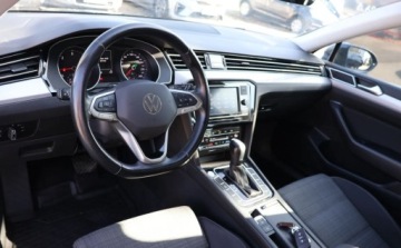 Volkswagen Passat B8 Variant Facelifting 2.0 TDI SCR 150KM 2021 Volkswagen Passat Variant VAT 23 DSG , El.reg. Foteli, Czujniki PT, Tempom, zdjęcie 11