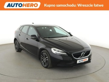 Volvo V40 II 2019 Volvo V40 Momentum navi PDC tempomat LED, zdjęcie 9