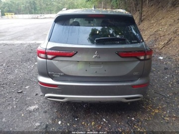 Mitsubishi Outlander III 2022 Mitsubishi Outlander Sel Special Edition, 2022r., 4x4, 2.5L 2.5 Benzyna, zdjęcie 7