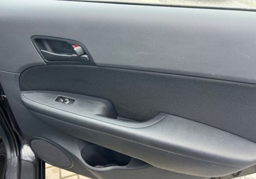 Hyundai i30 I CW 1.6 DOHC CVVT 126KM 2009 Hyundai i30 1.6Benz.126KM Klima Alufelgi ESPKurtyny Pelen Serwis FAKTURA G, zdjęcie 6