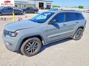 Jeep Grand Cherokee IV 2021 Jeep Grand Cherokee Trailhawk 2021 5.7 Benzyna 360KM