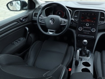 Renault Megane IV Hatchback 5d 1.6 SCe 114KM 2017 Renault Megane 1.6 SCe, Salon Polska, zdjęcie 6