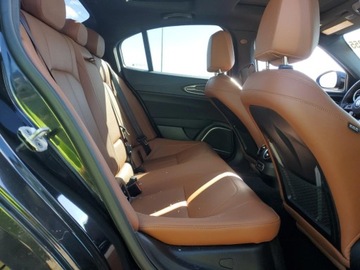 Alfa Romeo Giulia II Sedan Facelifting 2.0 Turbo 280KM 2023 Alfa Romeo Giulia Ti 2023 2.0l 2.0 Benzyna 280KM, zdjęcie 10