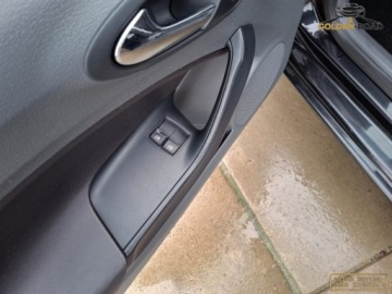 Seat Ibiza III 1.4 16V 85KM 2008 Seat Ibiza 1,4 mpi 86KM klima elektryka wspomaganie oplacona 1.4 Benzyna, zdjęcie 15