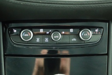 Opel 2019 Opel Grandland 1.2 Turbo, Salon Polska, zdjęcie 13