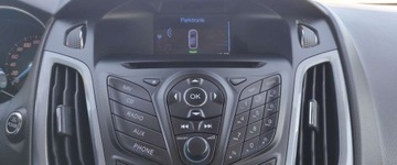 Ford Focus III Kombi 1.6 Duratorq TDCi DPF 115KM 2011 Ford Focus 1,6 TDCI TUTANIUM 1.6 Diesel 115KM, zdjęcie 2