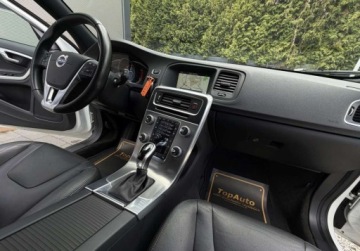 Volvo 2016 Volvo V60 Cross Country D3 150KM SKORY BEZWYPADKOWY automat gwarancjaFABR, zdjęcie 15