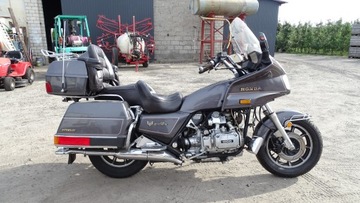 Honda Gold Wing GL 1200 Подлокотник, вещевой ящик для пассажира, кожа