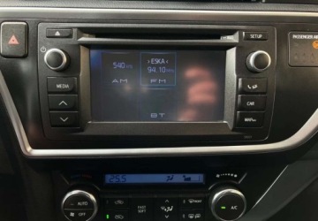 Toyota Auris II Touring Sports Hybrid 135 136KM 2014 Toyota Auris Toyota Auris 1.8 Hybryda 136KM, zdjęcie 25