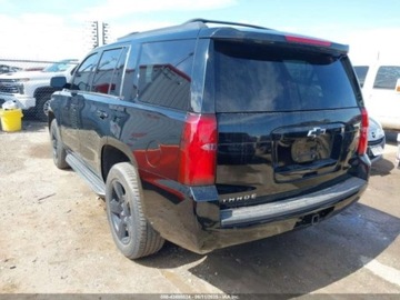 Chevrolet Tahoe GMT900 2017 Chevrolet Tahoe 2017 Chevrolet Tahoe 4WD 4dr LT 5.3 Benzyna 355KM, zdjęcie 2