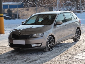 Skoda Rapid II Spaceback 1.6 TDI 115KM 2016 Skoda Rapid Spaceback 1.6 TDI, Salon Polska, zdjęcie 1