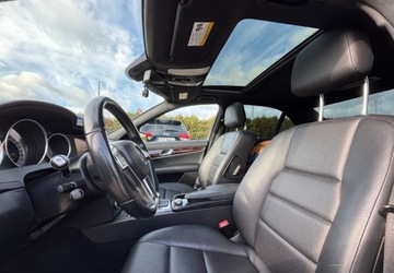 Mercedes Klasa C W205 2014 Mercedes-Benz Klasa C Wersja Avantgarde AMG 3.5 Benzyna 231KM, zdjęcie 11