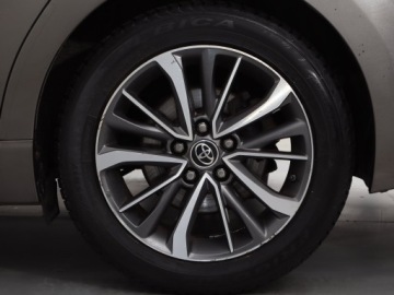 Toyota Avensis III Wagon Facelifting 2015 2.0 D-4D 143KM 2016 Toyota Avensis 2.0 D-4D, Salon Polska, VAT 23%, zdjęcie 14