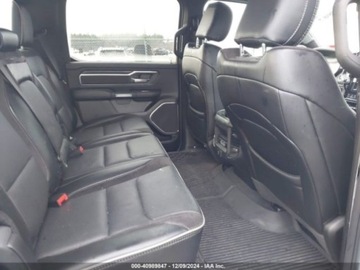  RAM 1500 2024r., Laramie, od ubezpieczalni 5.7 Benzyna 395KM, zdjęcie 9