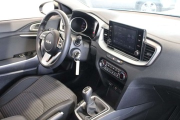 Kia Ceed III Hatchback Facelifting  1.0 T-GDI 120KM 2023 Kia Ceed 1,0 T M 120 KM Salon PL Benzyna 120KM, zdjęcie 8