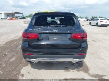 Mercedes GLC C254/X254 2022 Mercedes-Benz GLC 300, 2022r., 4x4, 2.0L 2.0 Benzyna 255KM, zdjęcie 5
