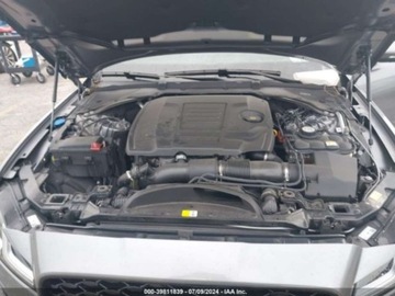 Jaguar XF II 2022 Jaguar XF 2022 Jaguar XF R-Dynamic SE Sedan AWD 2.0 Benzyna 296KM, zdjęcie 8