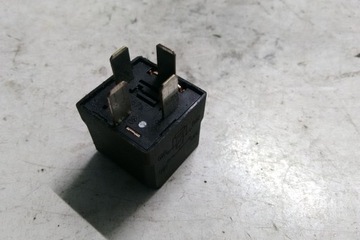 RELÉ OPEL ASTRA H ESTATE (L35) 13171831 1.9L DIESEL 88KW 2006