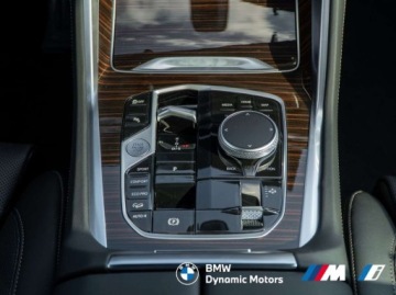 BMW X6 G06 SUV Facelifting 3.0 30d 298KM 2025 BMW X6 xDrive30d 298 KM mHEV - Lakierowanie BMW Individual Techno Violet, zdjęcie 25