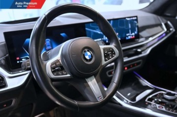BMW X7 SUV Facelifting 3.0 40d 352KM 2023 BMW X7 xDrive40dFV23Hak HolowniczyPakiet Sportowy M 3.0 Diesel 352KM, zdjęcie 7