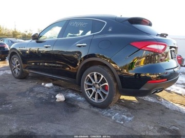 Maserati Levante 2017 Maserati Levante 2017 Maserati Levante S 3.0L 3.0 Benzyna 424KM, zdjęcie 2