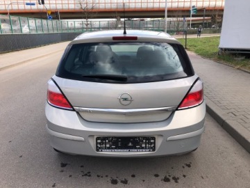 Opel Astra H Hatchback 5d 1.8 ECOTEC 125KM 2005 OPEL ASTRA 1.8 BENZYNA KLIMA Z NIEMIEC, zdjęcie 4