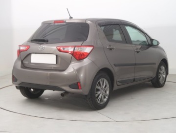 Toyota Yaris III Hatchback 5d Facelifting 2017 1.5 Dual VVT-iE 111KM 2017 Toyota Yaris 1.5 Dual VVT-i, Salon Polska, Navi, zdjęcie 4