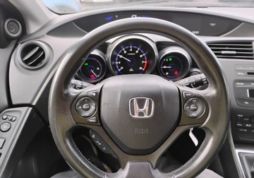 Honda Civic IX Hatchback 5d 1.8 i-VTEC 142KM 2013 Honda Civic 2013r, SALON POLSKA. 1.8 Benzyna. Lekko uszkodzony lewy bok. J, zdjęcie 10