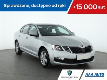 Skoda Octavia III Liftback Facelifting 1.5 TSI ACT 150KM 2018 Skoda Octavia 1.5 TSI, Salon Polska