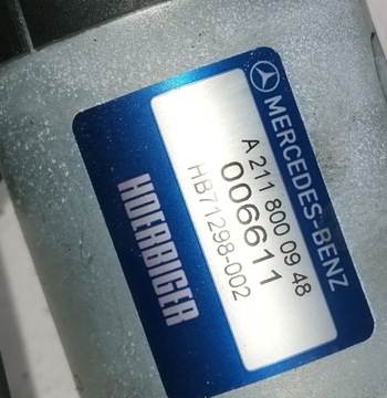 MERCEDES E W211 ČERPADLO VZPĚRA/TLAKOVAČ KRYT A2118000948