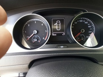 Volkswagen Golf VII Variant 1.6 TDI BlueMotion  110KM 2015 Volkswagen Golf mały przebieg, zdjęcie 14