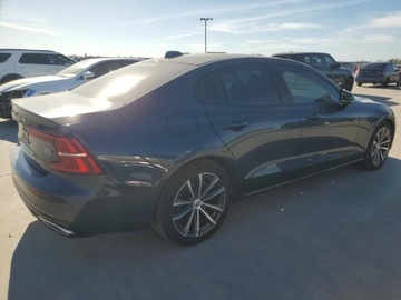 Volvo S60 III 2022 Volvo S60 B5 Momentum 2022 2.0l 2.0 Benzyna 247KM, zdjęcie 3