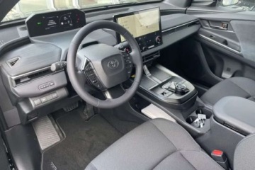 Toyota C-HR II 2026 Toyota C-HR 607 km zasiegu Kamera cofania Tempomat adaptacyjny AC 11kW, zdjęcie 11