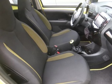Toyota Aygo II Hatchback 5d 1.0 VVT-i 69KM 2016 Toyota Aygo 1.0 VVT-i, Salon Polska, zdjęcie 8