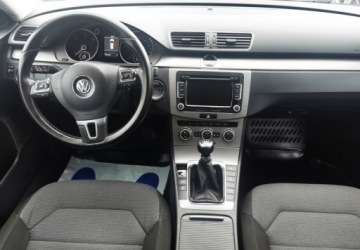 Volkswagen Passat B7 Variant 2.0 TDI CR DPF BlueMotion 140KM 2012 Volkswagen Passat 2.0 TDI Comfortline, Super Stan 2.0 Diesel 140KM, zdjęcie 14