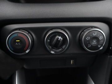 Toyota Yaris IV Hatchback 1.5 Dynamic Force 125KM 2023 Toyota Yaris 1.5 VVT-i, Salon Polska, zdjęcie 12