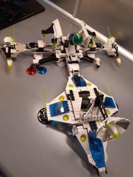 LEGO Space Exploriens 6982 Исследовательский звездолёт