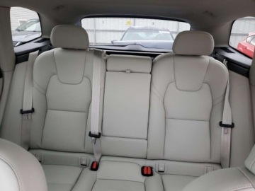 Volvo XC60 II 2023 Volvo XC 60 Plus 2023 2.0l 2.0 Benzyna 247KM, zdjęcie 10