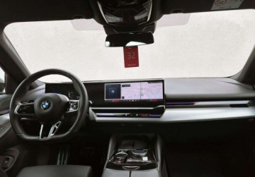 BMW Seria 5 G90-91 Touring 2.0 520d 197KM 2024 BMW Seria 5 BMW 520d xDrive 190KM Service Inclusive 5 lat Adaptiv LED VAT23, zdjęcie 13