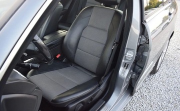 Mercedes Klasa C W204 Limuzyna Facelifting 180 CDI BlueEFFICIENCY 120KM 2011 Mercedes-Benz Klasa C Mercedes-Benz Klasa C 180 CDI 7G-TRONIC Avantgarde E, zdjęcie 7