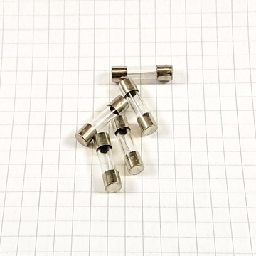Bezpiecznik 10A 5x20mm szybki - cena za 103 szt.