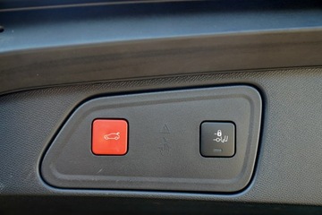 Peugeot 3008 II Plug-In Hybrid Facelifting 1.6 HYBRID 225KM 2022 Peugeot 3008 GT LINE kamera skóra NAWI grip, zdjęcie 10