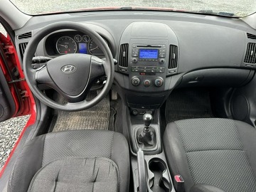 Hyundai i30 I Hatchback 1.4 109KM 2009 Hyundai i30 1.4 16V MPI 109KM 2009r, tylko 114 tys, zdjęcie 3