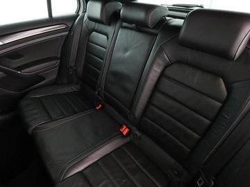 Volkswagen Golf VII R 3d 2.0 TSI 300KM 2014 Volkswagen Golf 300KM Historia serwisowa VW, zdjęcie 16