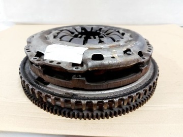 NISSAN QASHQAI II J11 PULSAR JUKE F15 1.2 DIG-T KOLO DVOUHMOTNÉ SPOJKA