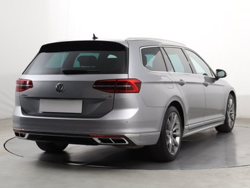 Volkswagen Passat B8 Variant 2.0 TSI BlueMotion Technology 220KM 2017 VW Passat 2.0 TSI, Salon Polska, Automat, Skóra, zdjęcie 4